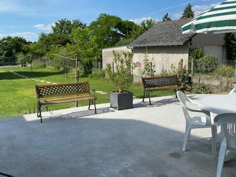 Gite Au Bord Du Cher "La Mesange Verte" Savonnières Eksteriør bilde